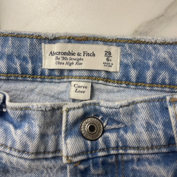 Abercrombie jeans - Picture 2 of 3